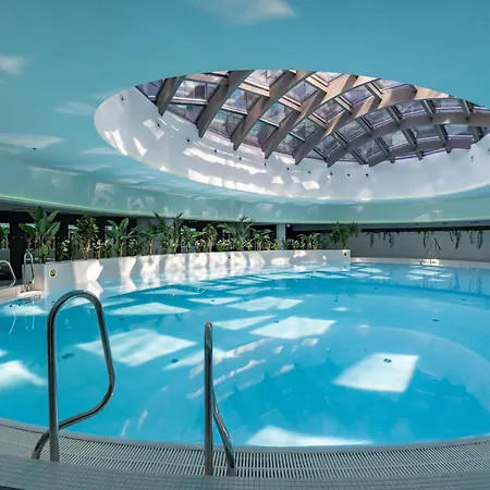 In With Pool And Terrace * Stettino