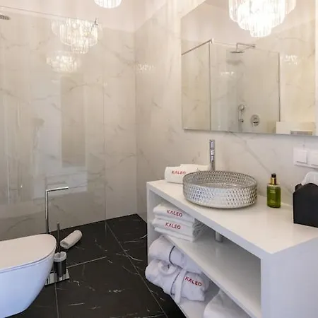 In With Pool And Terrace Appartamento *