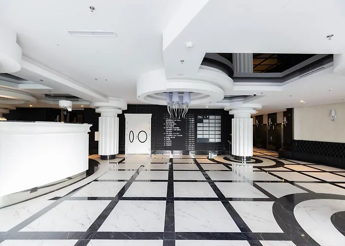 In With Pool And Terrace Στσέτσιν